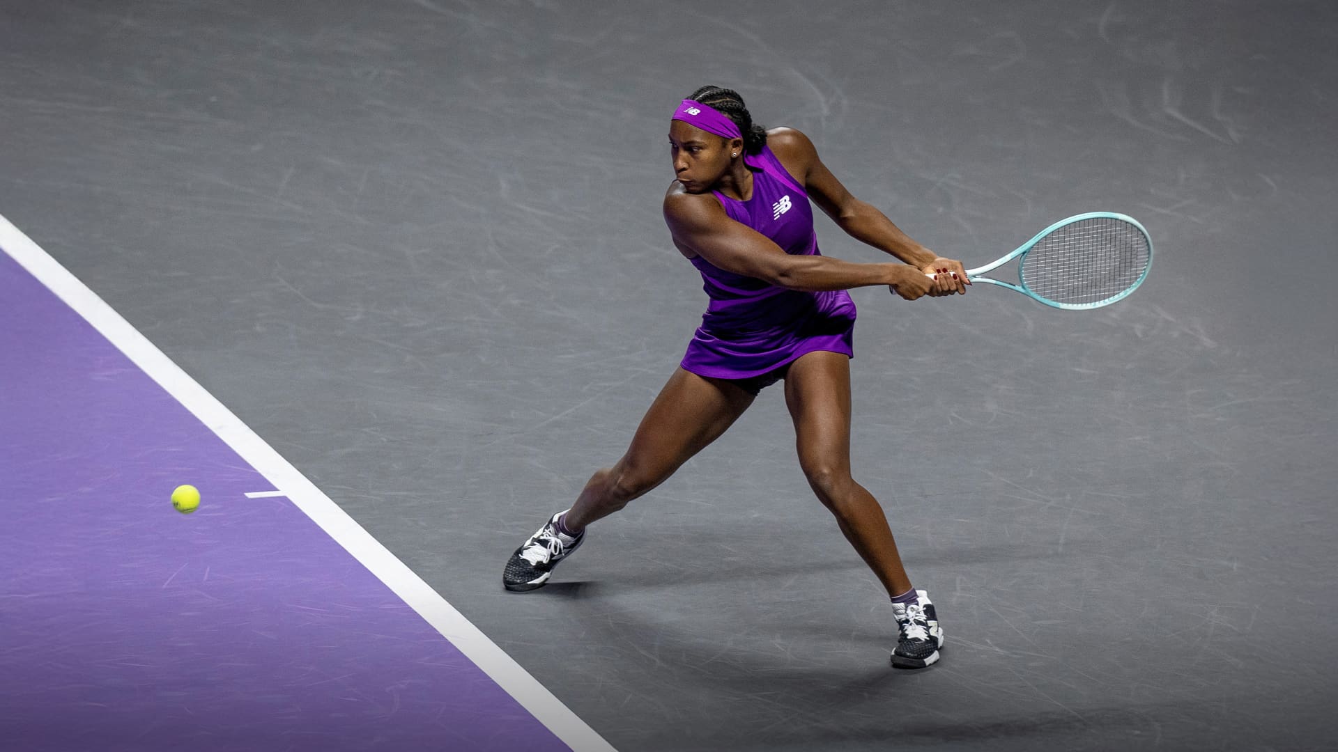 的广告板中 的广告板中