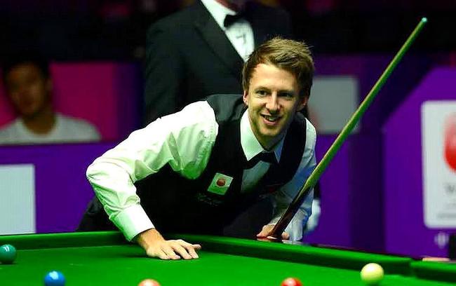 由分析师或 由分析师或